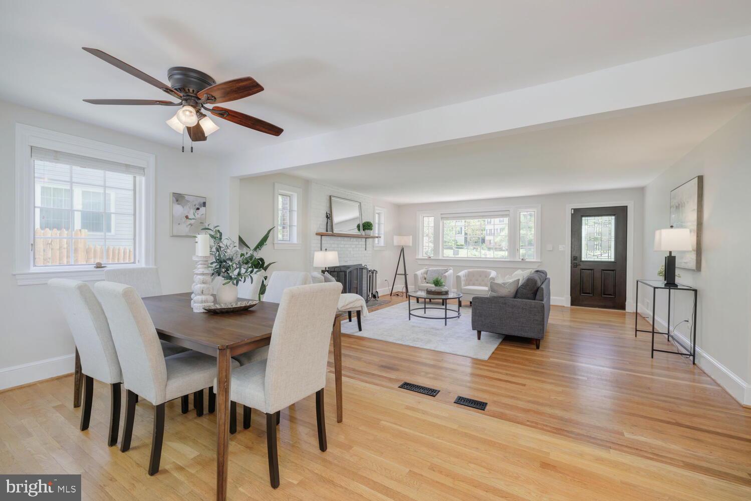 301 Dennis Avenue Silver Spring, MD 20901 - Photo 6 of 24 Spacious open layout