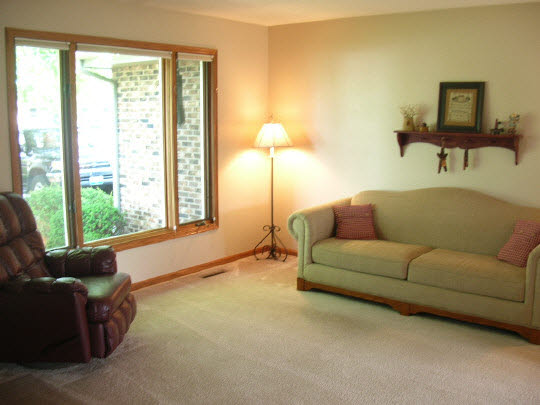 3911 Cutty Sark Road Cherry Valley, IL 61016 - Photo 4 of 6 Gallery Image 4