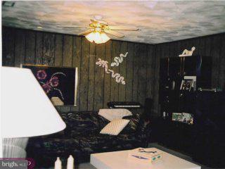 832 Stephen Road Warminster, PA 18974 - Photo 4 of 6 Gallery Image 4