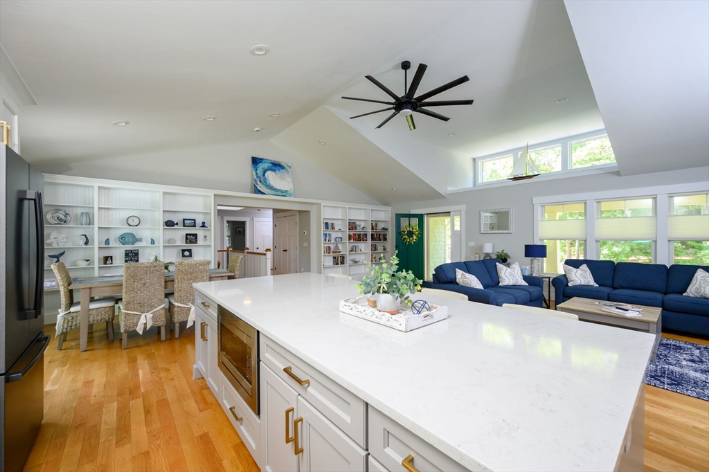 14 Valley Brook Road Barnstable, MA 02632 - Photo 13 of 41
