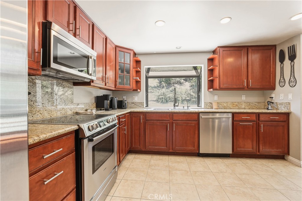 11841 Laughton Way Porter Ranch, CA 91326 - Photo 38 of 44