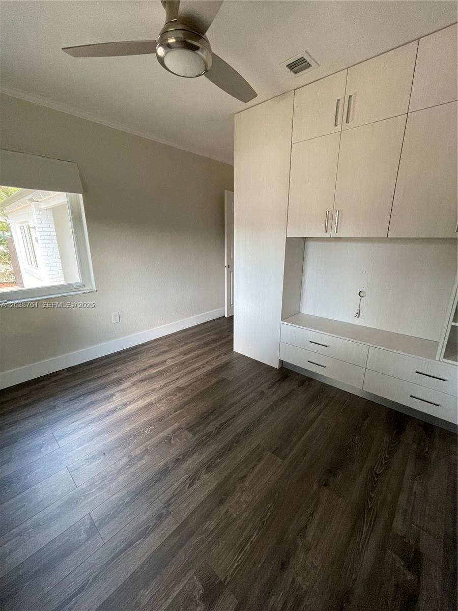 6129 Southwest 28th Street Miami, FL 33155 - Photo 13 of 19