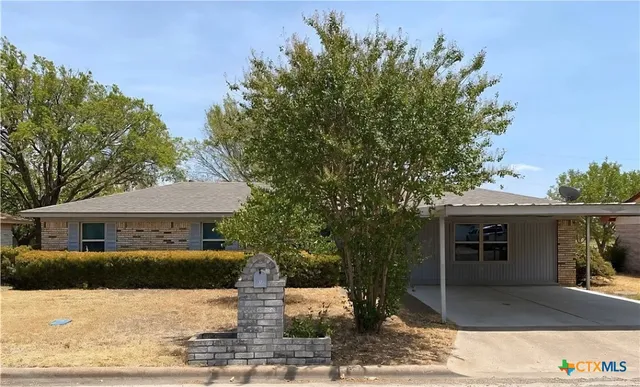 $1,800 | 312 Baize Drive, Gatesville, TX 76528
