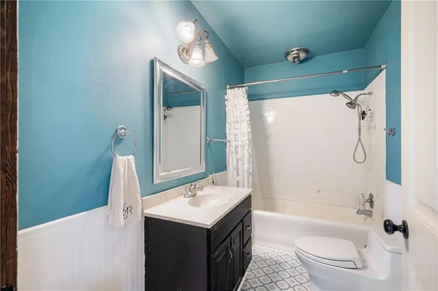 $430,000 | 2815 West 7th Street, Galena, KS 66739