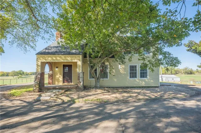 $430,000 | 2815 West 7th Street, Galena, KS 66739