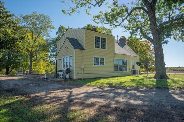 $430,000 | 2815 West 7th Street, Galena, KS 66739