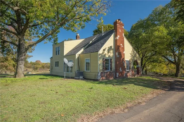 $430,000 | 2815 West 7th Street, Galena, KS 66739