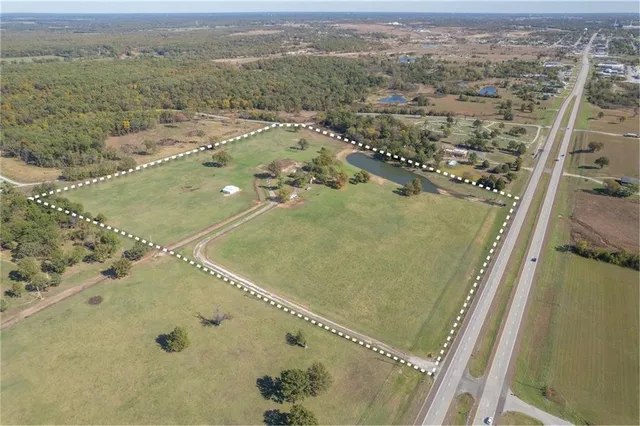 $430,000 | 2815 West 7th Street, Galena, KS 66739