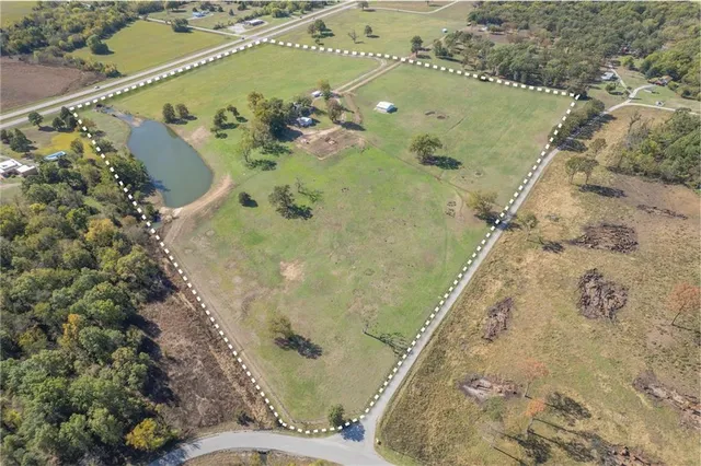 $430,000 | 2815 West 7th Street, Galena, KS 66739