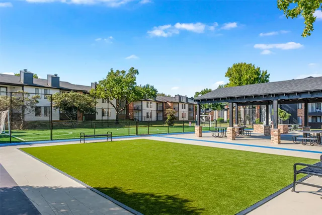 $1,100 | 4600 West Pioneer Drive, Unit 418, Irving, TX 75061