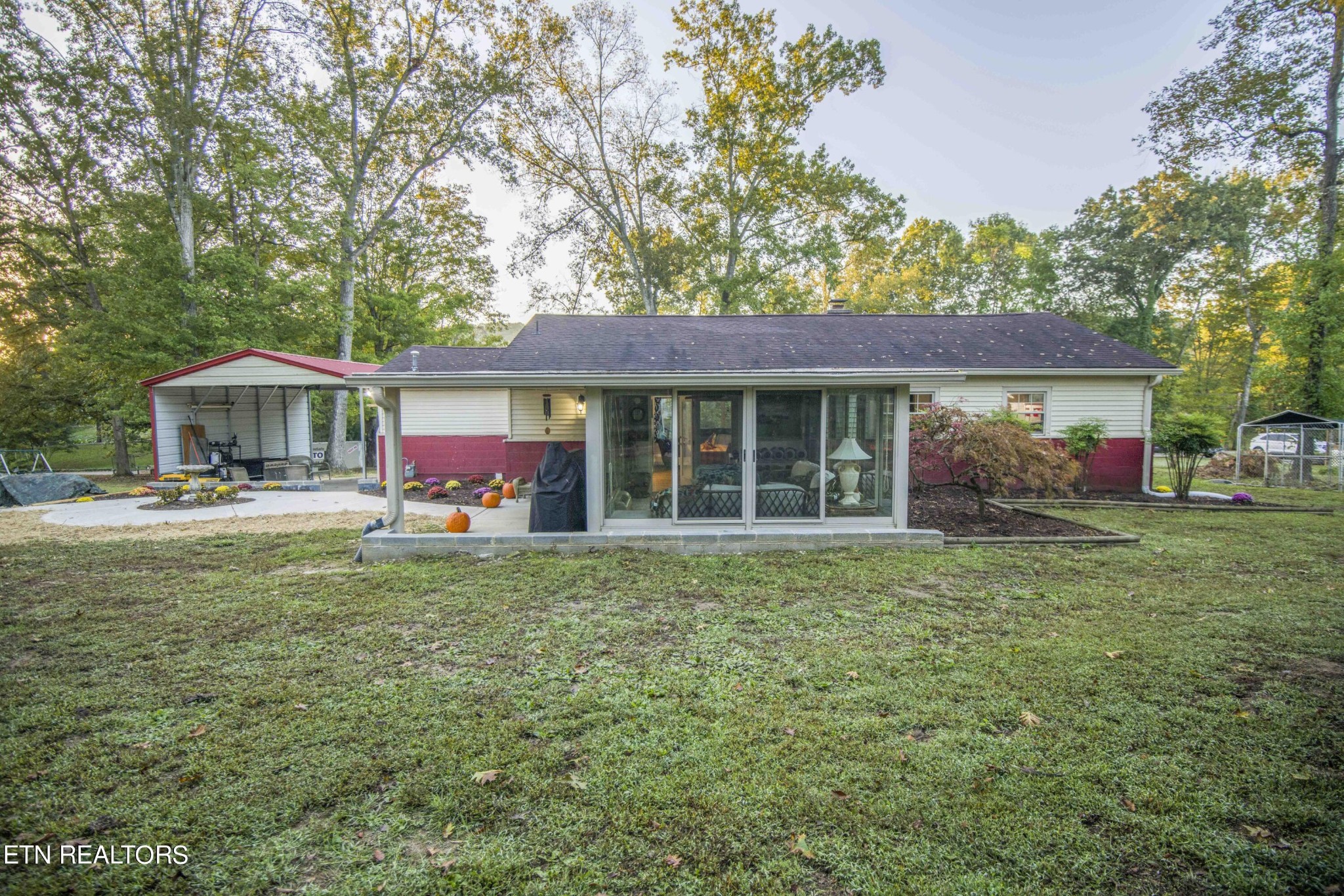 328 Woodland Hills Road Clinton, TN 37716 - Photo 58 of 60 Gallery Image 58