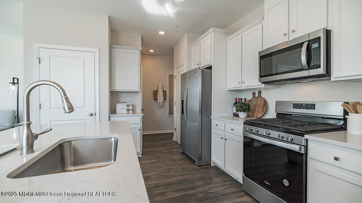 10 Mantoloking Drive Jackson, NJ 08527 - Photo 7 of 22