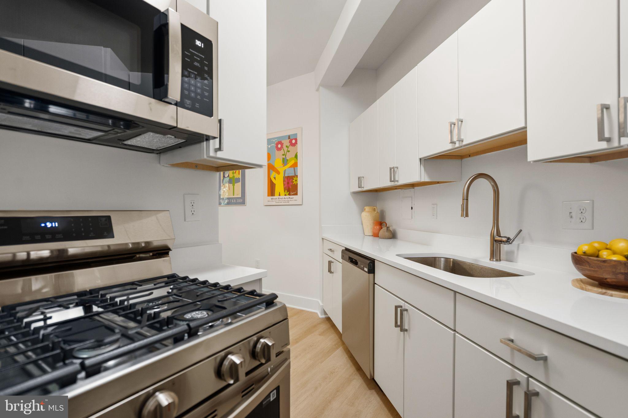 2032 Belmont Road Northwest, Unit 211 Washington, DC 20009 - Photo 29 of 63