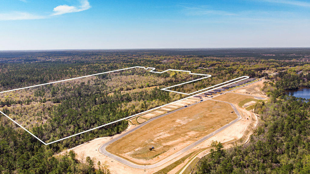 3211 Maple Street Crestview, FL 32539 - Photo 38 of 41 an outdoor space with wooden floor