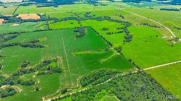 $600,000 | 76 County Road 2450, Huntsville, MO 65259