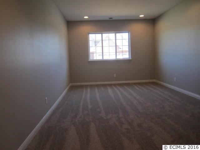 6105 Amber Ridge Drive Dubuque, IA 52002 - Photo 19 of 20 Gallery Image 19