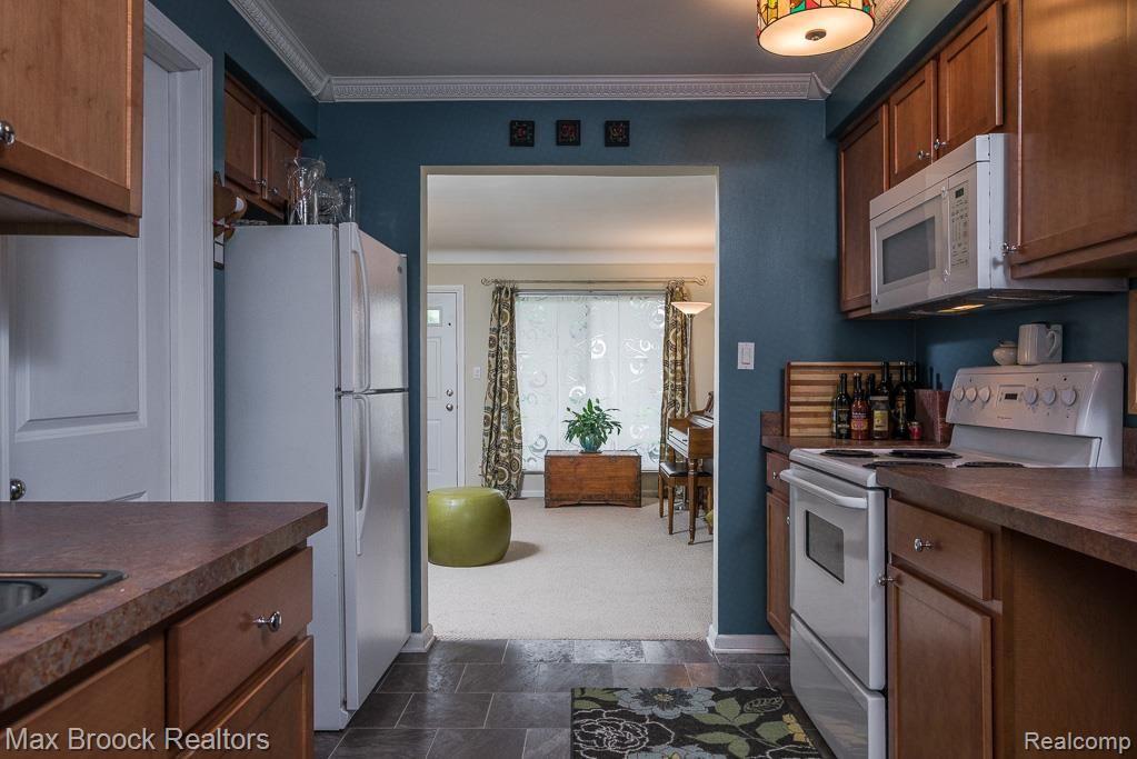 3800 Normandy Road, Unit 2 Royal Oak, MI 48073 - Photo 9 of 18