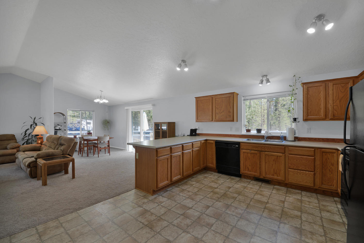 52160 Dustan Road La Pine, OR 97739 - Photo 11 of 25 52160 Dustin Rd-13