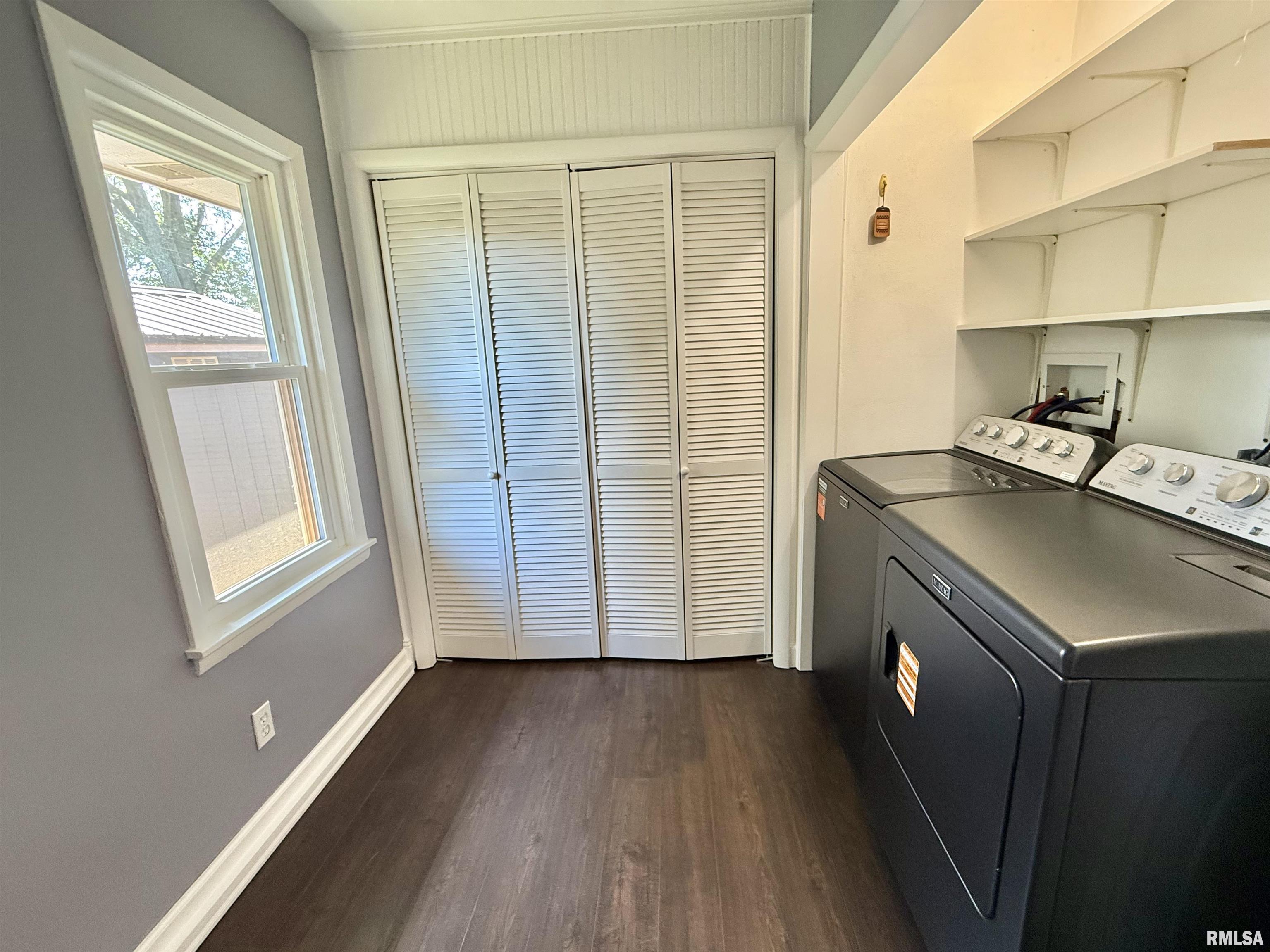 330 North Sycamore Terrace Canton, IL 61520 - Photo 18 of 34 Gallery Image 18