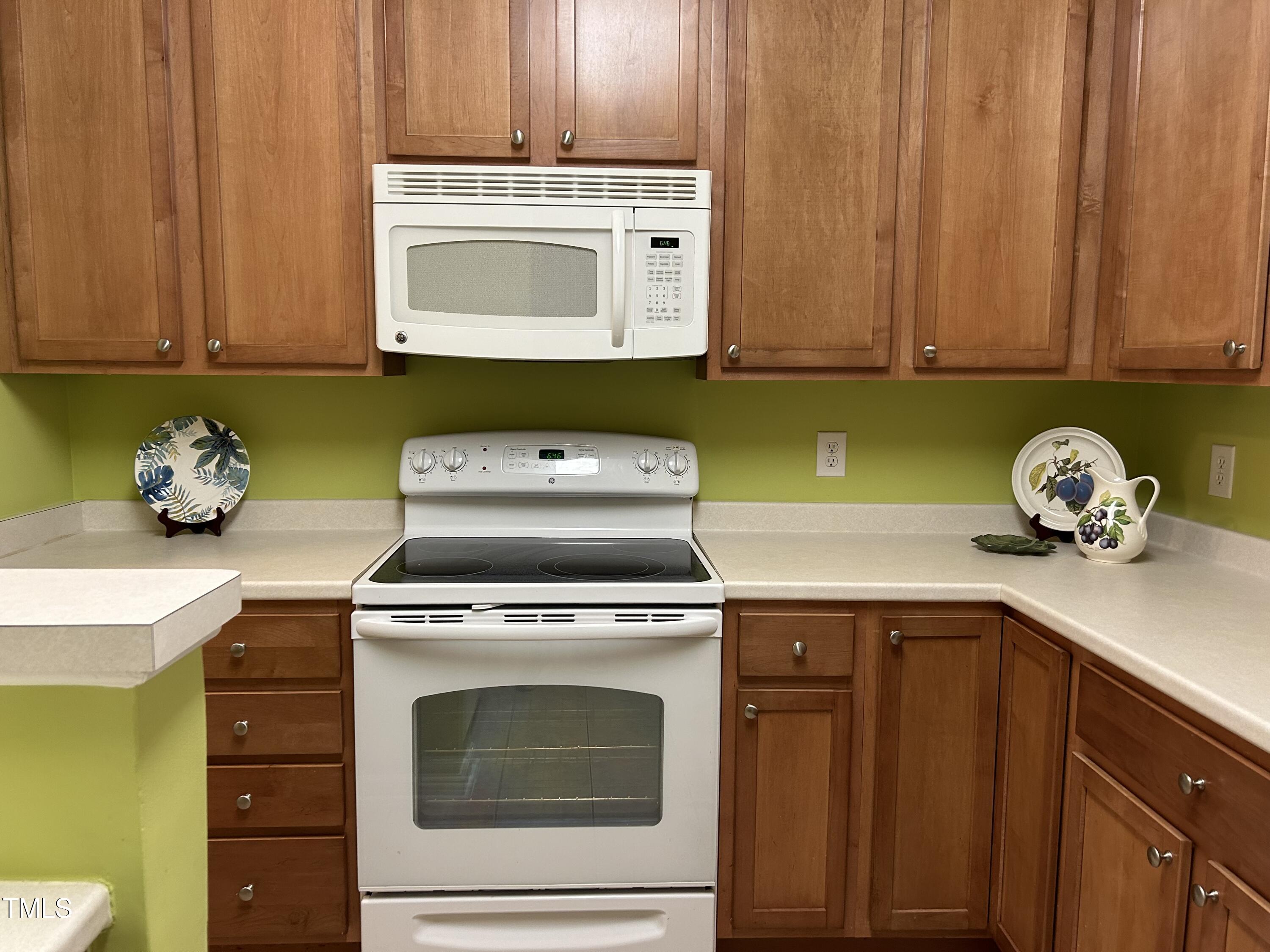 512 Weather Ridge Lane, Unit 2 Cary, NC 27513 - Photo 11 of 22 IMG_5117