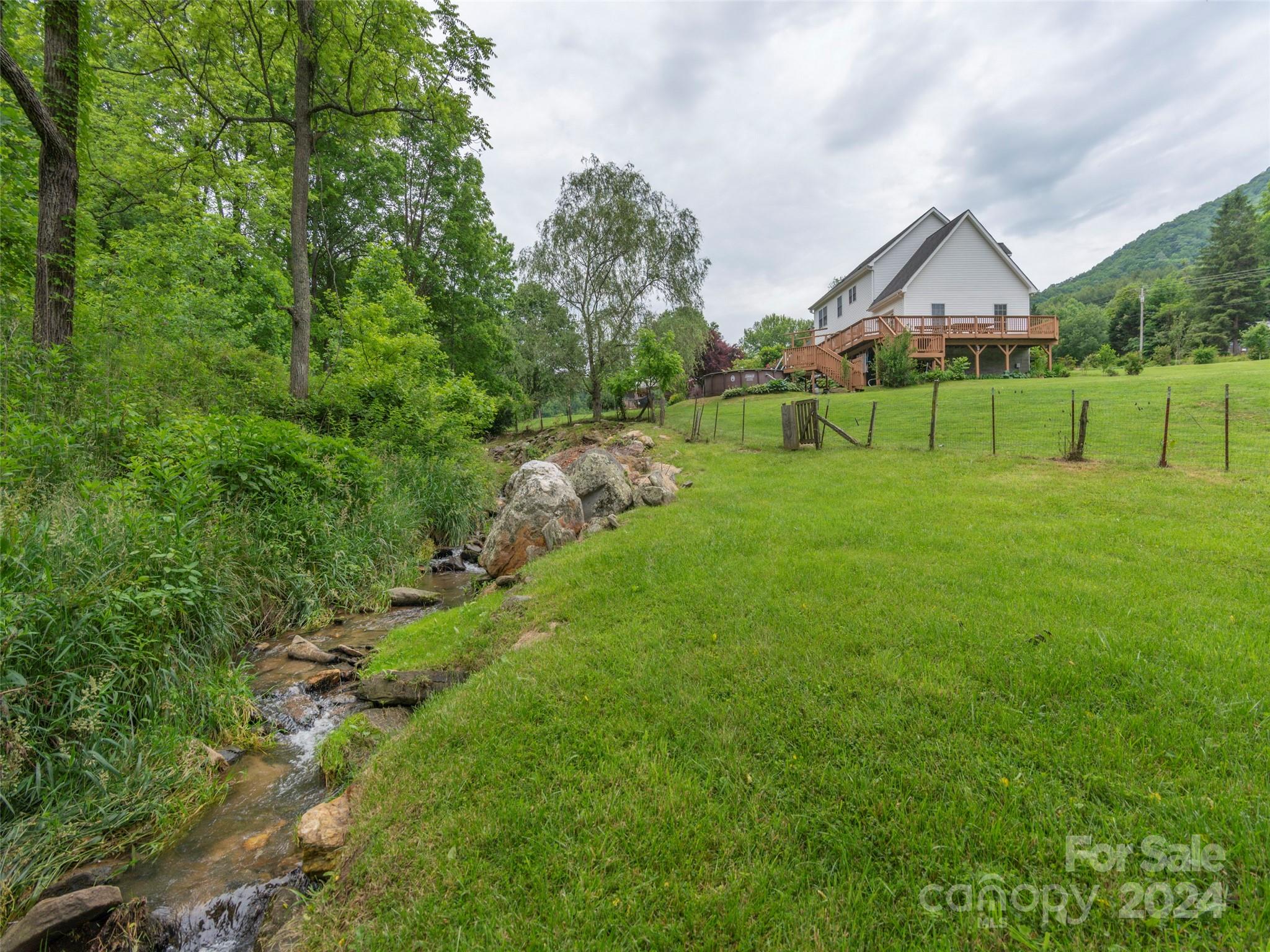 10946 Rush Fork Road Clyde, NC 28721 - Photo 28 of 34