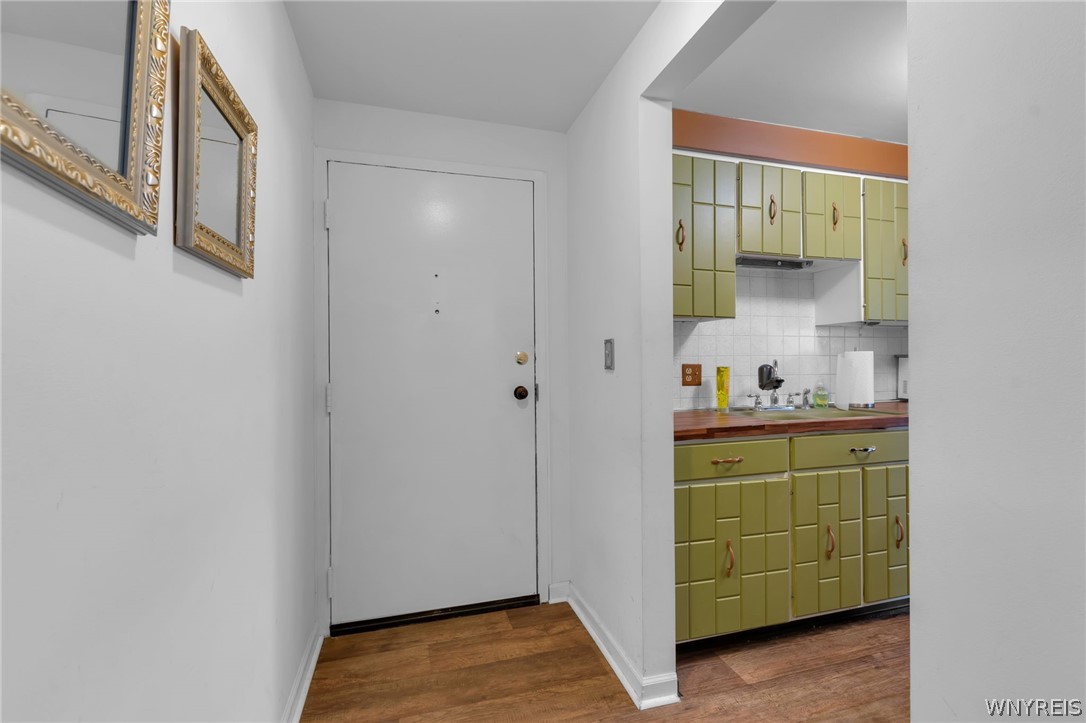 1370 Maple Road, Unit 5 Amherst, NY 14221 - Photo 13 of 42