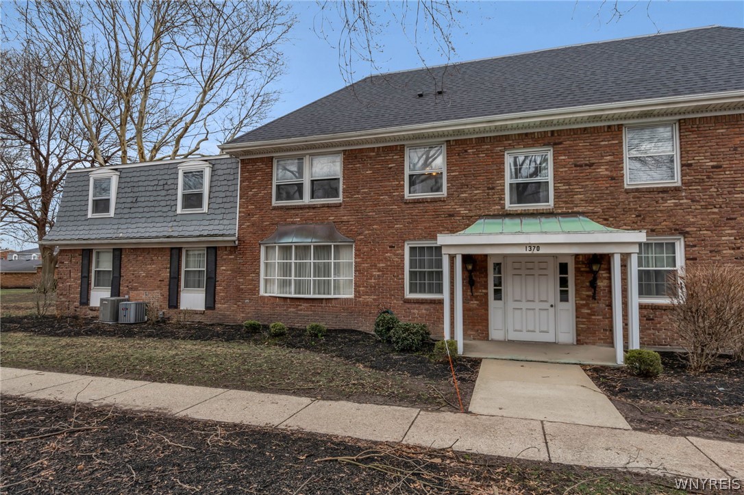 1370 Maple Road, Unit 5 Amherst, NY 14221 - Photo 2 of 42