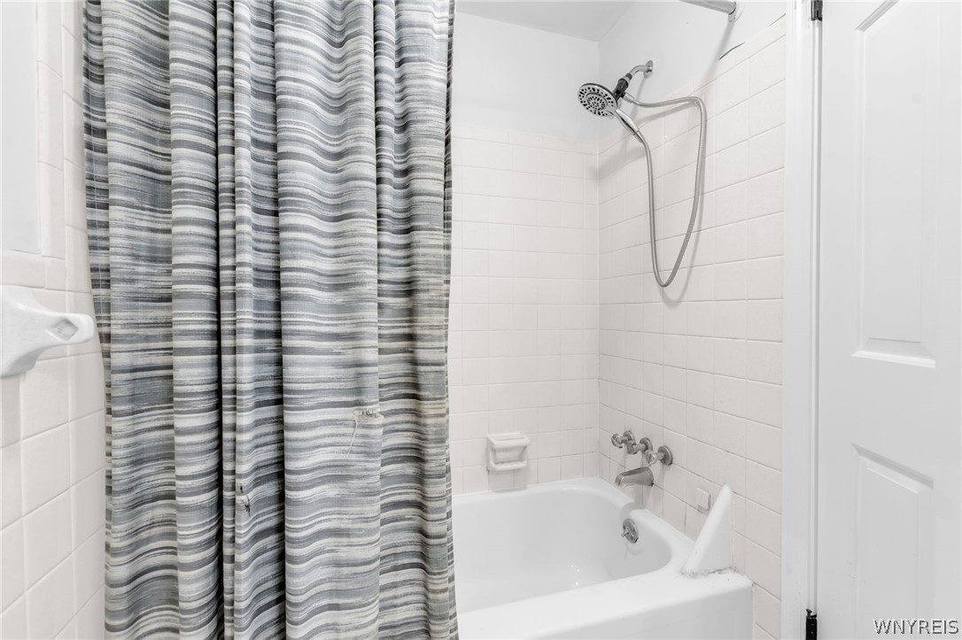 1370 Maple Road, Unit 5 Amherst, NY 14221 - Photo 31 of 42