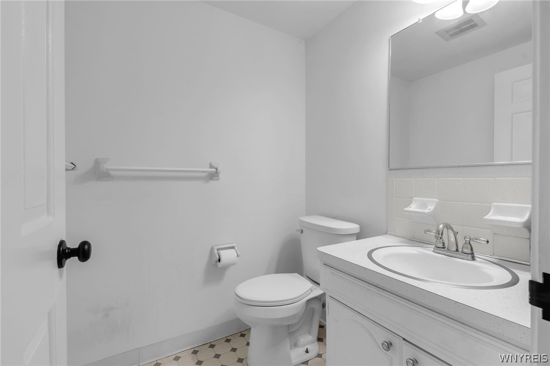 1370 Maple Road, Unit 5 Amherst, NY 14221 - Photo 32 of 42