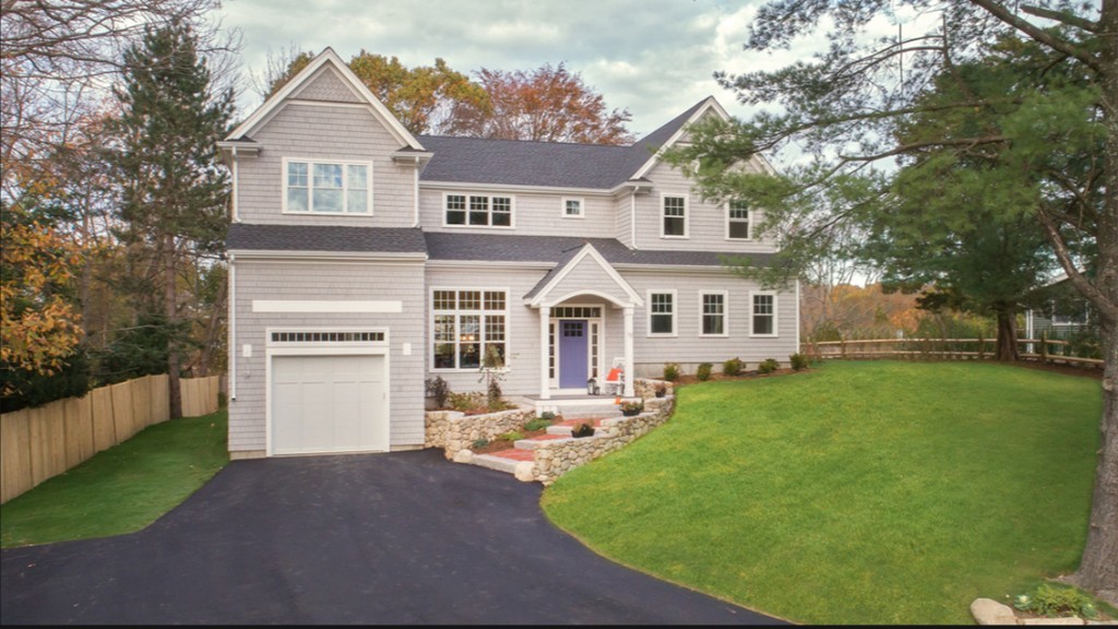 17 Wompatuck Road Hingham, MA 02043 - Photo 1 of 21 Gallery Image 1