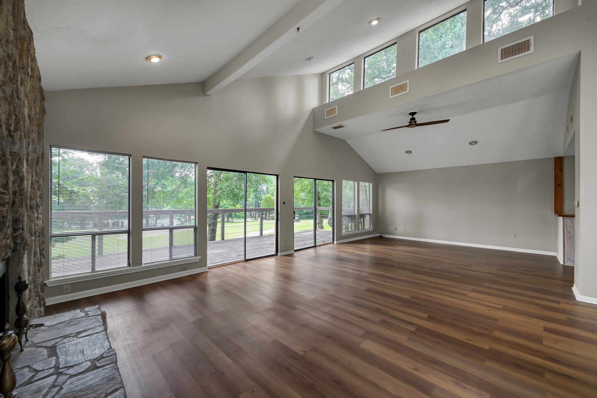 4 Waters Edge Street Conroe, TX 77356 - Photo 10 of 19