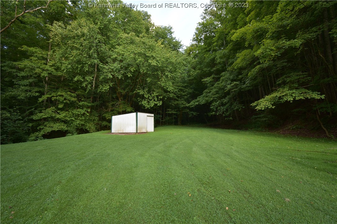 7804 Heizer Creek Road Poca, WV 25159 - Photo 17 of 33 Gallery Image 17