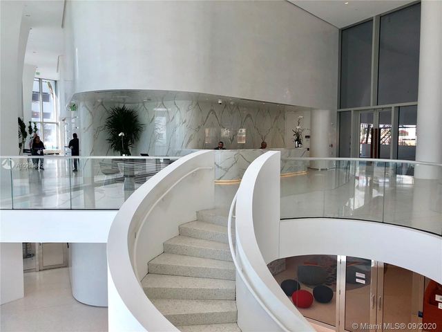 $3,425,000 | 16901 Collins Avenue, Unit 3103, Sunny Isles Beach, FL 33160