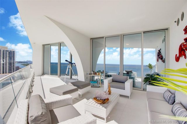 $3,425,000 | 16901 Collins Avenue, Unit 3103, Sunny Isles Beach, FL 33160