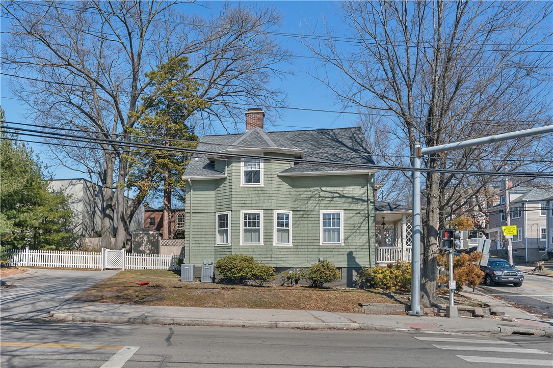 98 Butler Avenue Providence, RI 02906 - Photo 33 of 34