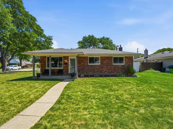 $300,000 | 35806 Impala Drive, Sterling Heights, MI 48312