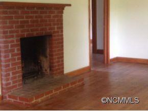 141 Rowland Rd. Swannanoa, NC 28778 - Photo 4 of 9 Gallery Image 4