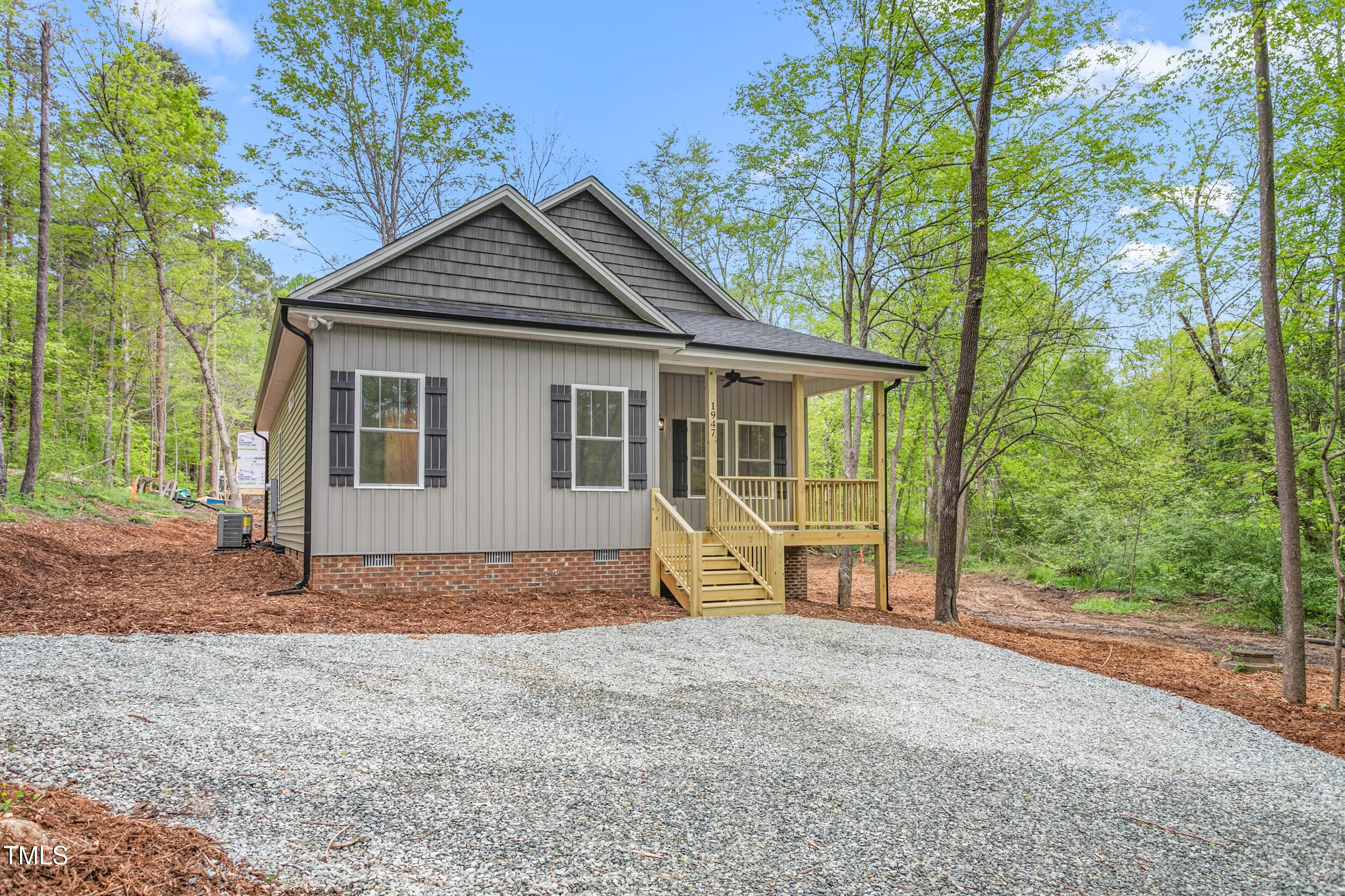 1947 Henry Road Graham, NC 27253 - Photo 4 of 31 1947 Henry Road-4