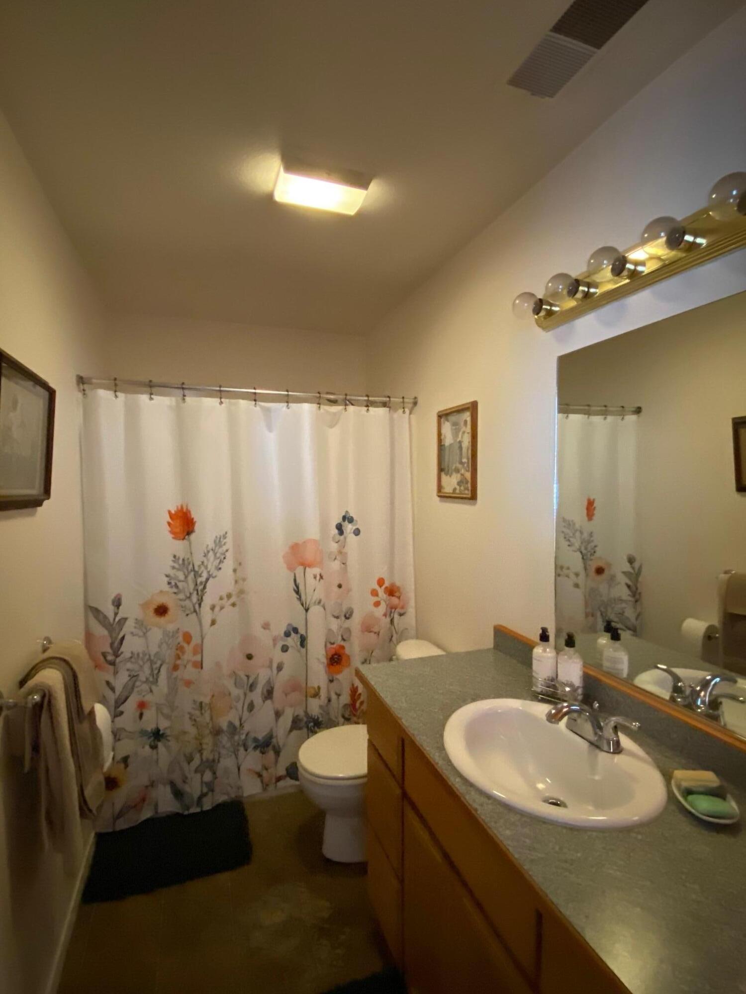 1011 Pine Street Rio Dell, CA 95562 - Photo 11 of 20 IMG_5670