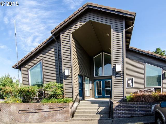 9490 Southwest 146th Terrace, Unit R2 Beaverton, OR 97007 - Photo 9 of 10 Community Club House