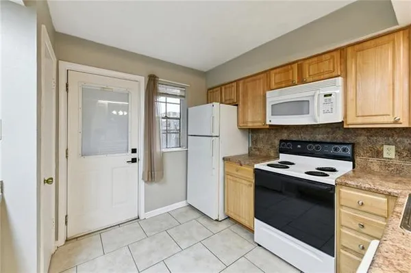 $110,000 | 3320 North Arnoult Road, Unit 114, Metairie, LA 70002