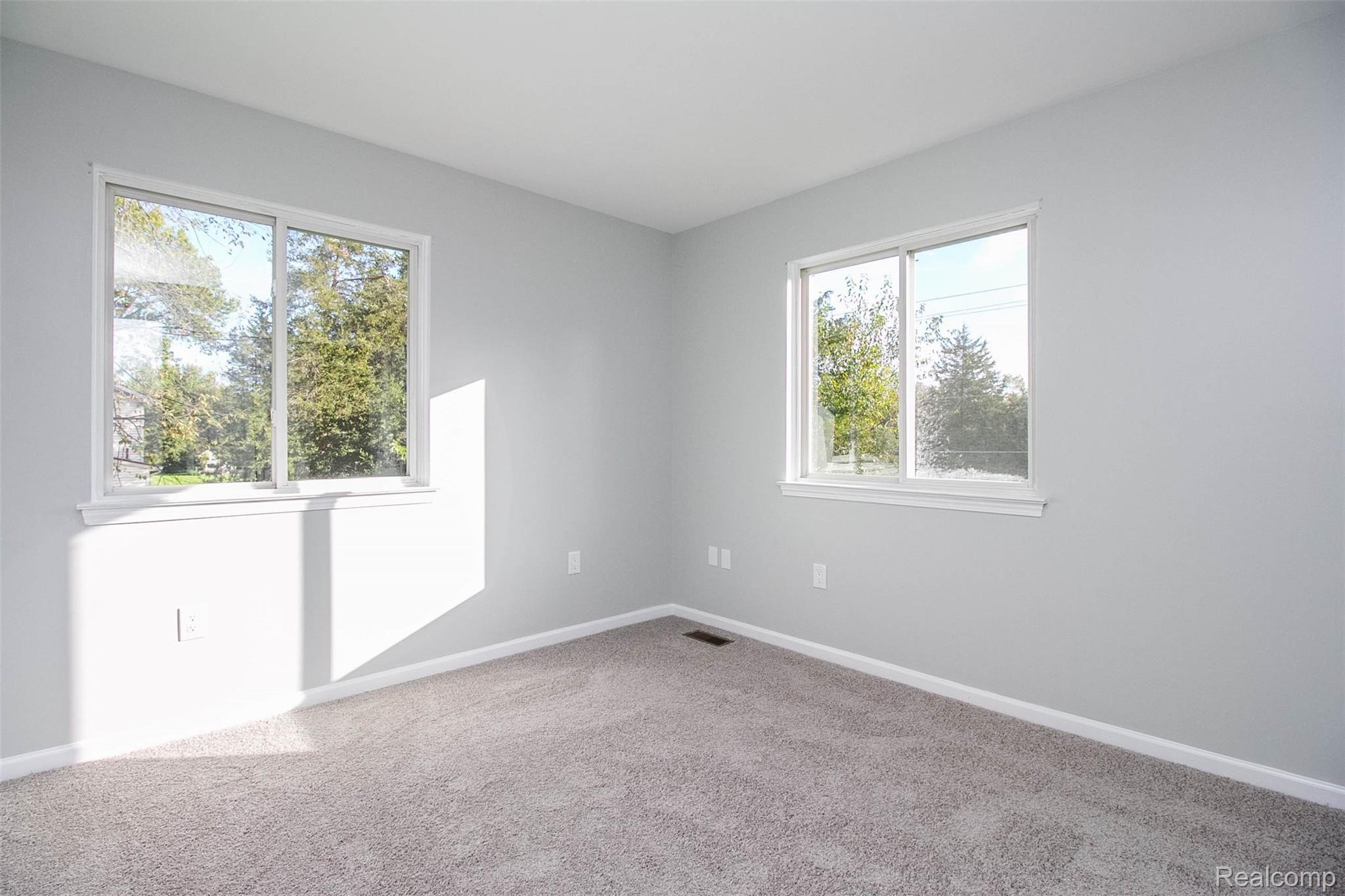 6715 Rickett Road Brighton, MI 48116 - Photo 19 of 28 22.jpg