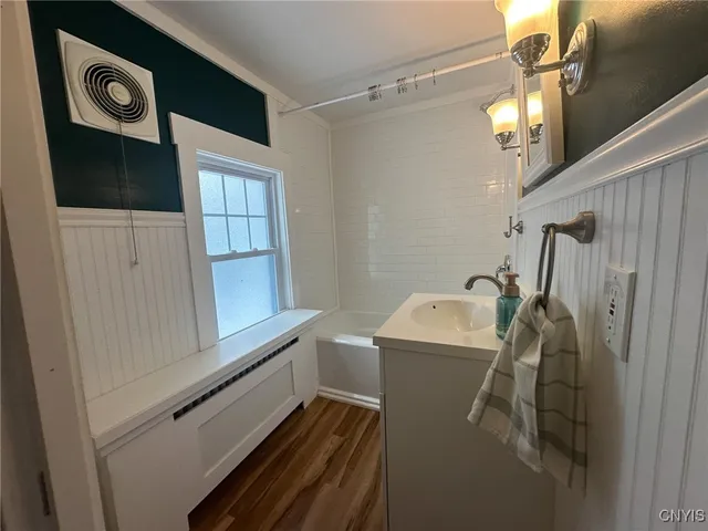 $179,500 | 406 Elm Street, Manlius, NY 13066