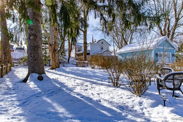 $179,500 | 406 Elm Street, Manlius, NY 13066