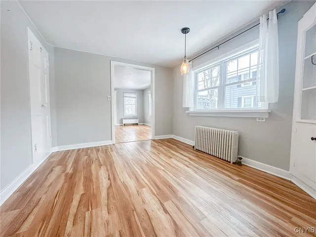 $179,500 | 406 Elm Street, Manlius, NY 13066