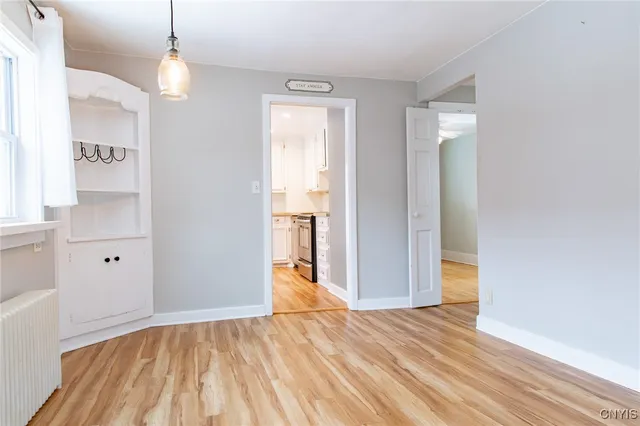 $179,500 | 406 Elm Street, Manlius, NY 13066