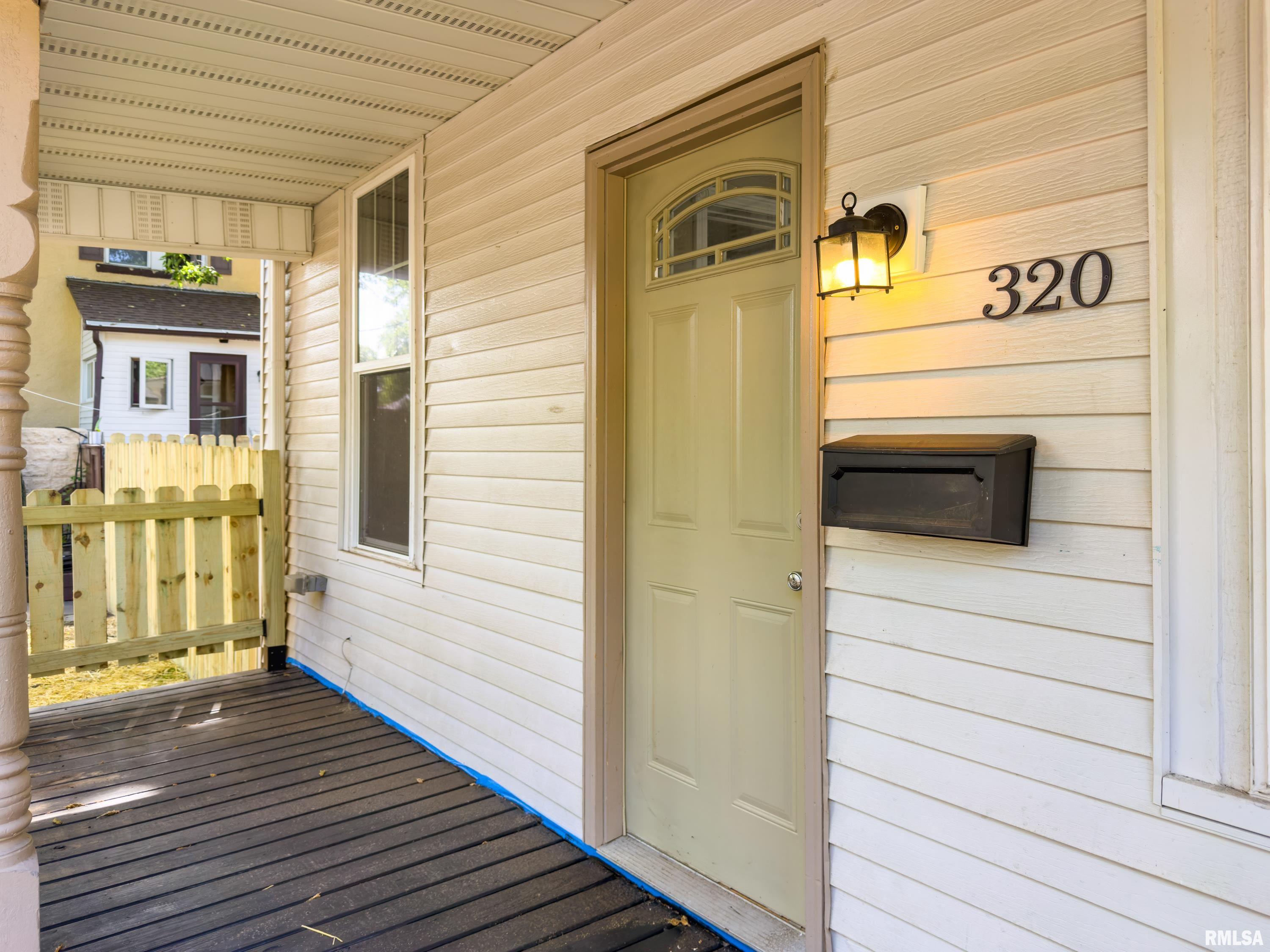 320 Walnut Street Pekin, IL 61554 - Photo 4 of 36