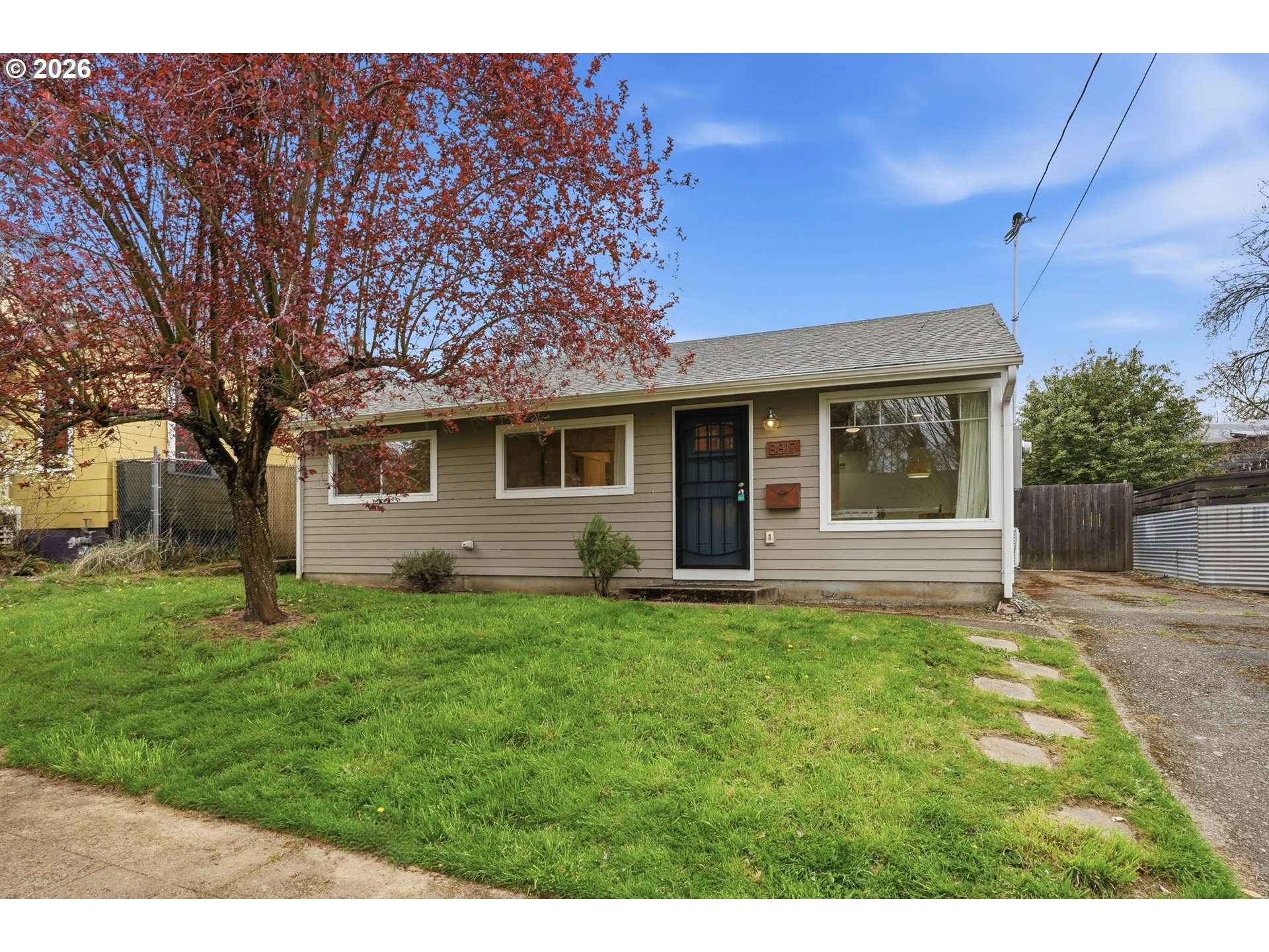 8817 North Hartman Street Portland, OR 97203 - Photo 3 of 40