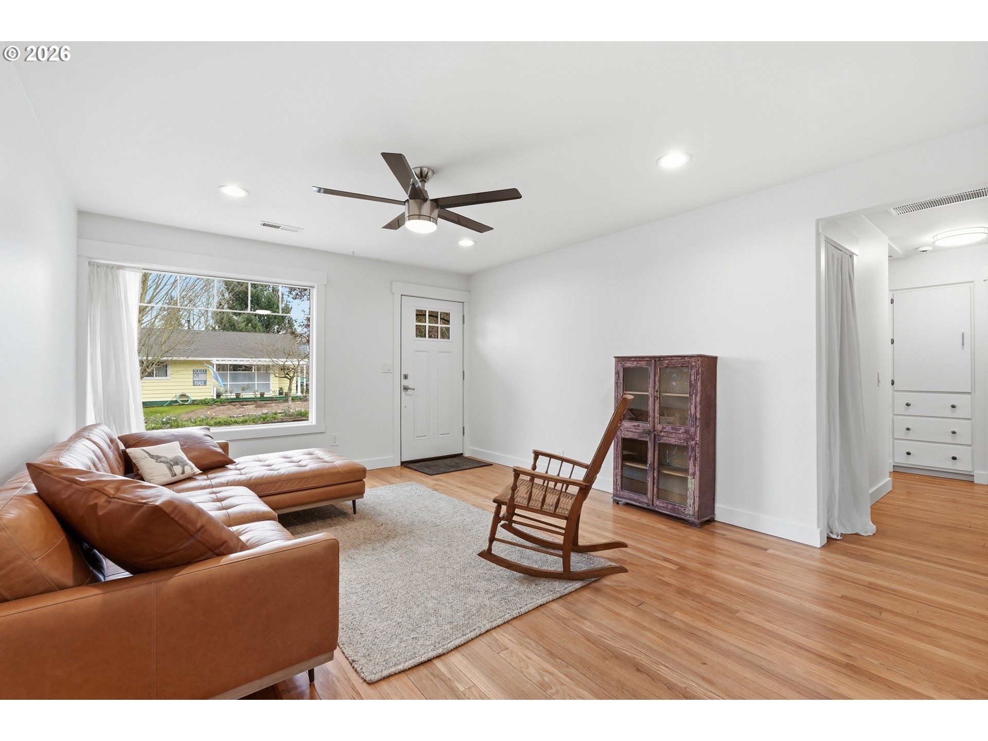 8817 North Hartman Street Portland, OR 97203 - Photo 5 of 40