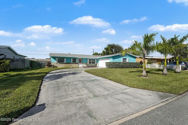 a view of house with outdoor space
